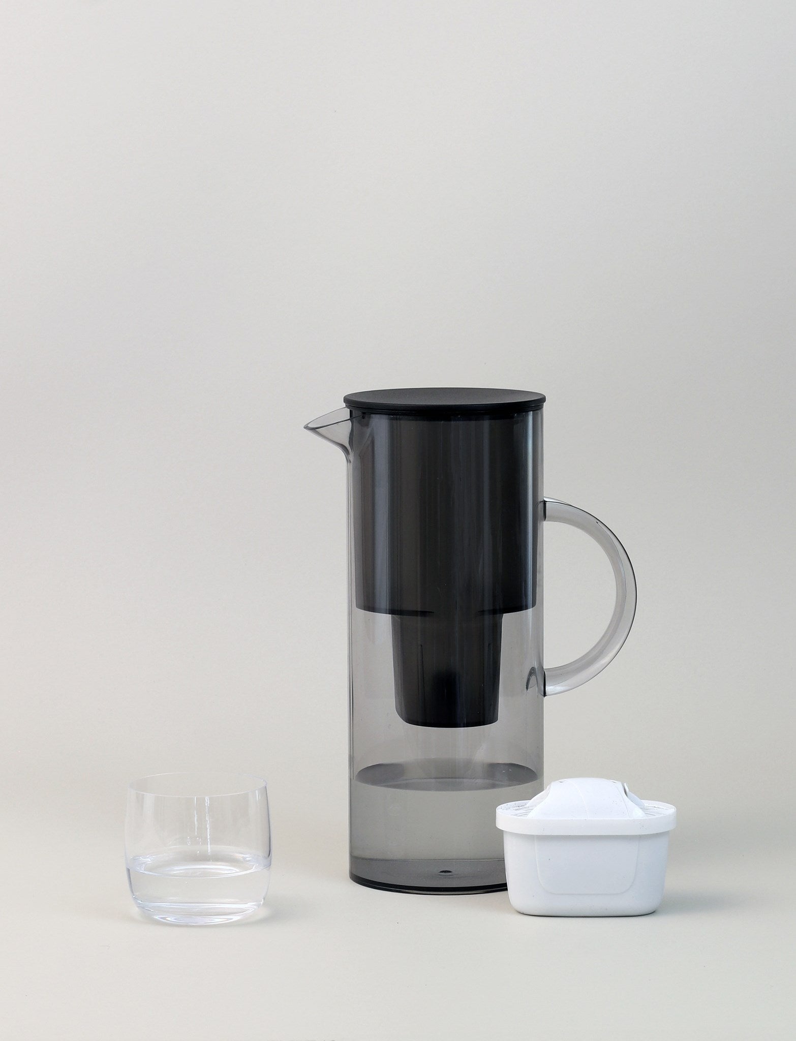 EM77 water filter jug 67.6 oz - Kitchen & Dining image 4