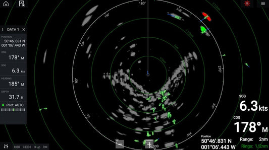 Raymarine Quantum 2 Q24D Doppler Radar with 10m Power and Data Cables White T70416 - Misc image 1