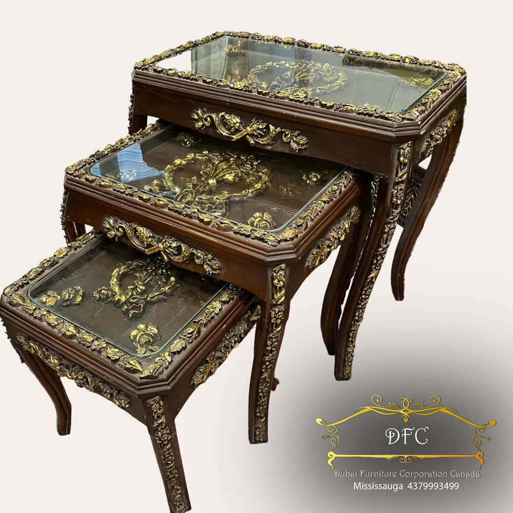 Decorated trio of tables - Furniture image 3