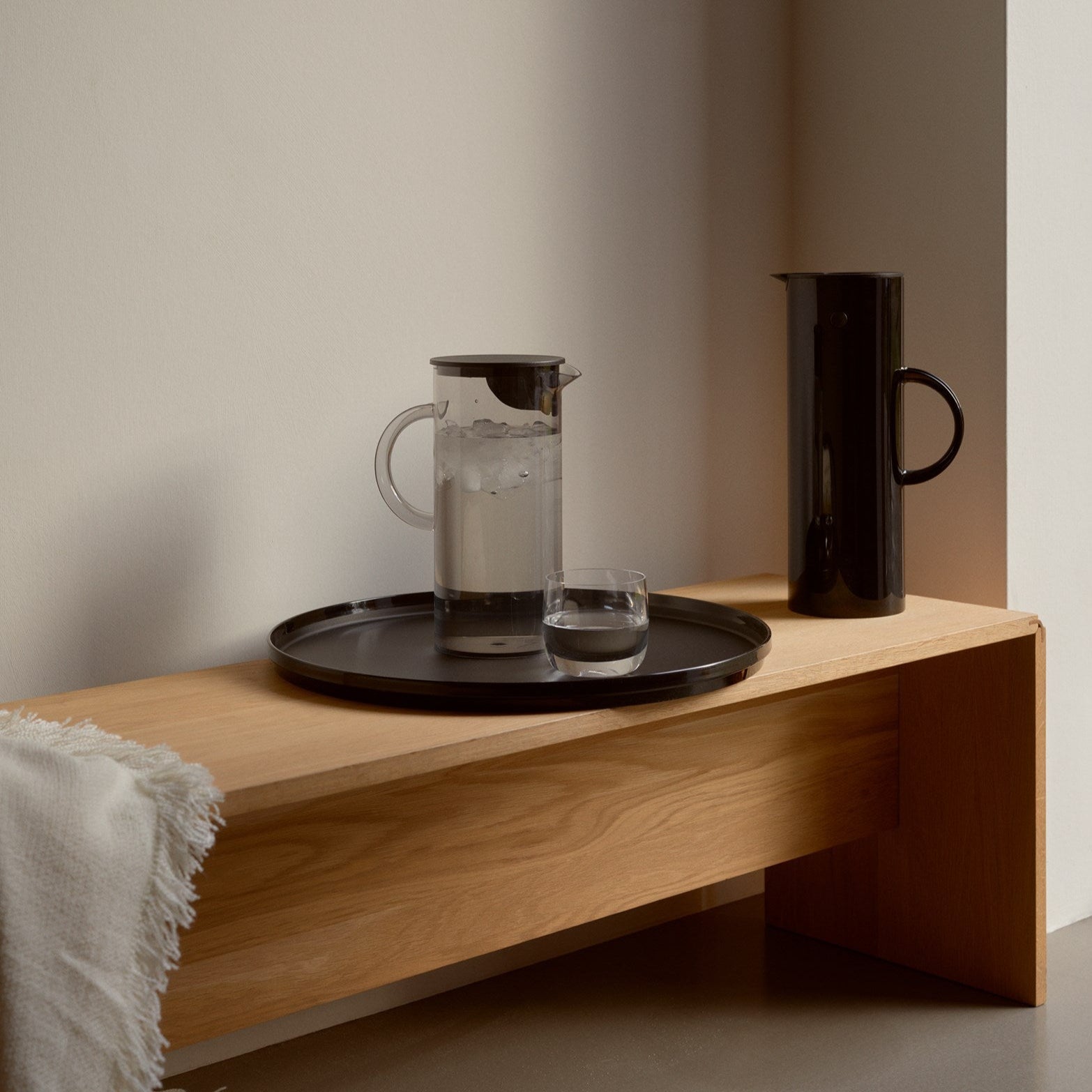 EM77 vacuum jug 1L - black - Kitchen & Dining image 5