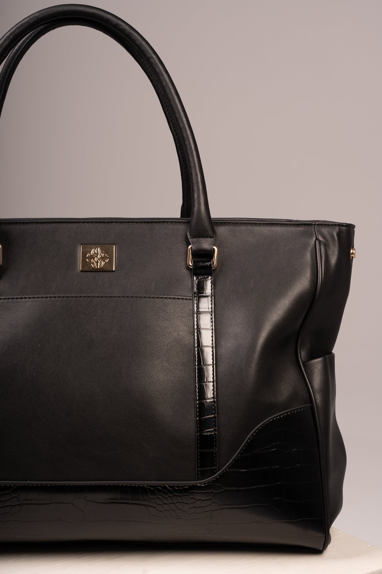 LISA XL Weekender Bag | Black - Misc image 13
