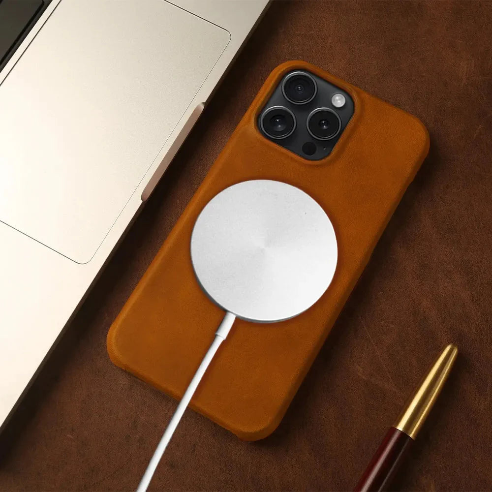 Crazy Horse Leather MagSafe iPhone Case - Gadgets image 9