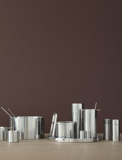 Arne Jacobsen cocktail shaker 25.4 oz - Apparel image 4