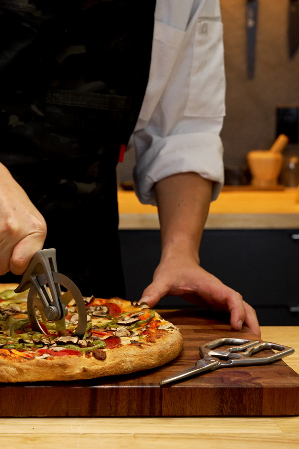 Scissors + Pizza Wheel | Dalstrong © - Misc image 5