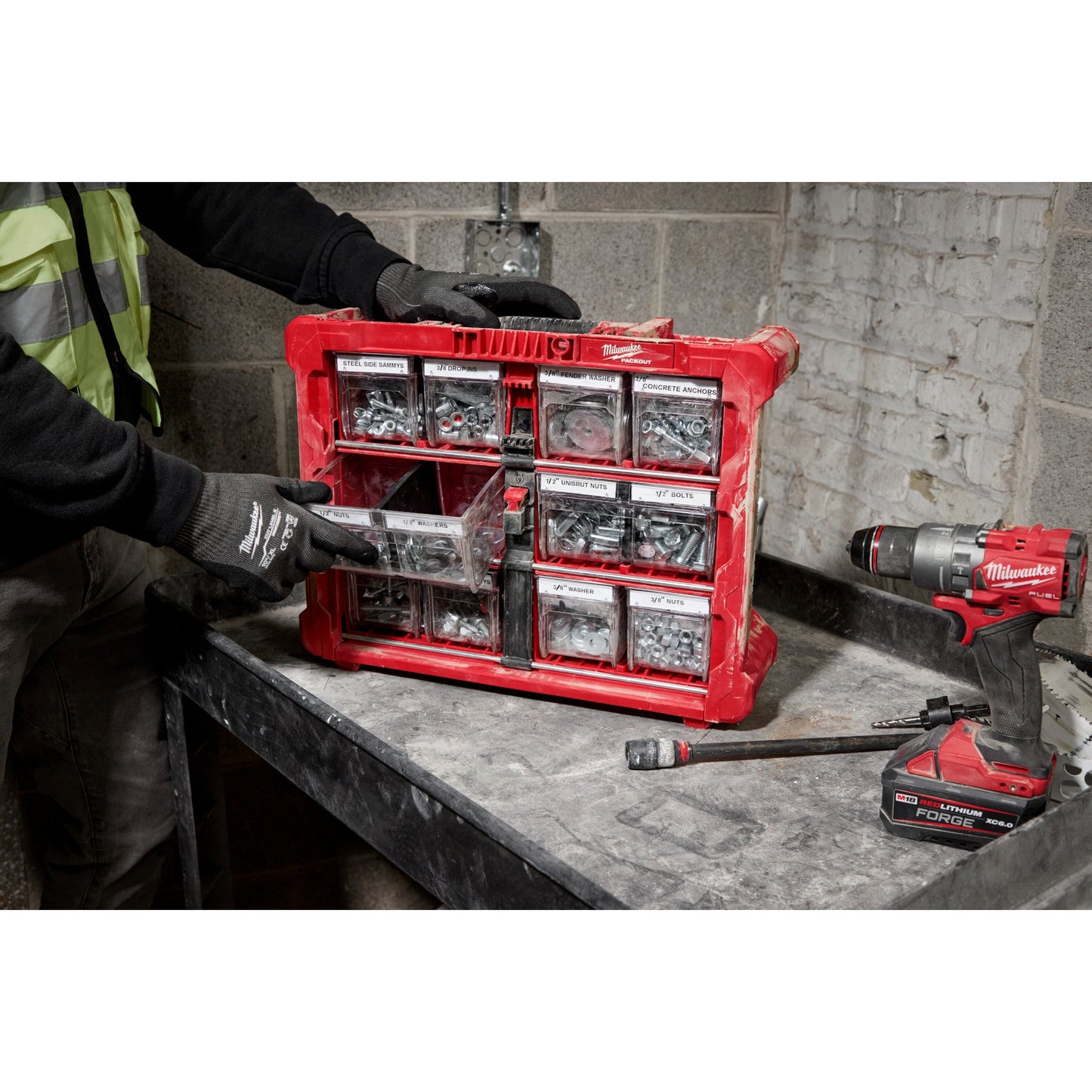 Milwaukee 48-22-8433 PACKOUT™ Tilt Bin Organizer - Accessories image 14