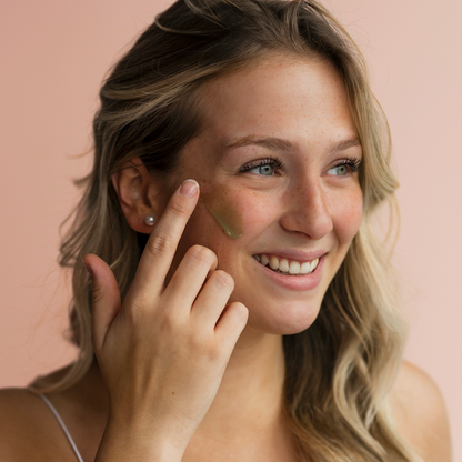 *Imperfect* Moisturizing Face Scrub with papaya enzymes & green tea extract - Misc image 4