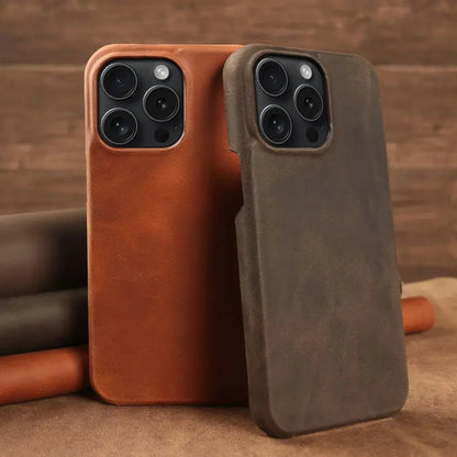 Crazy Horse Leather MagSafe iPhone Case - Gadgets image 1