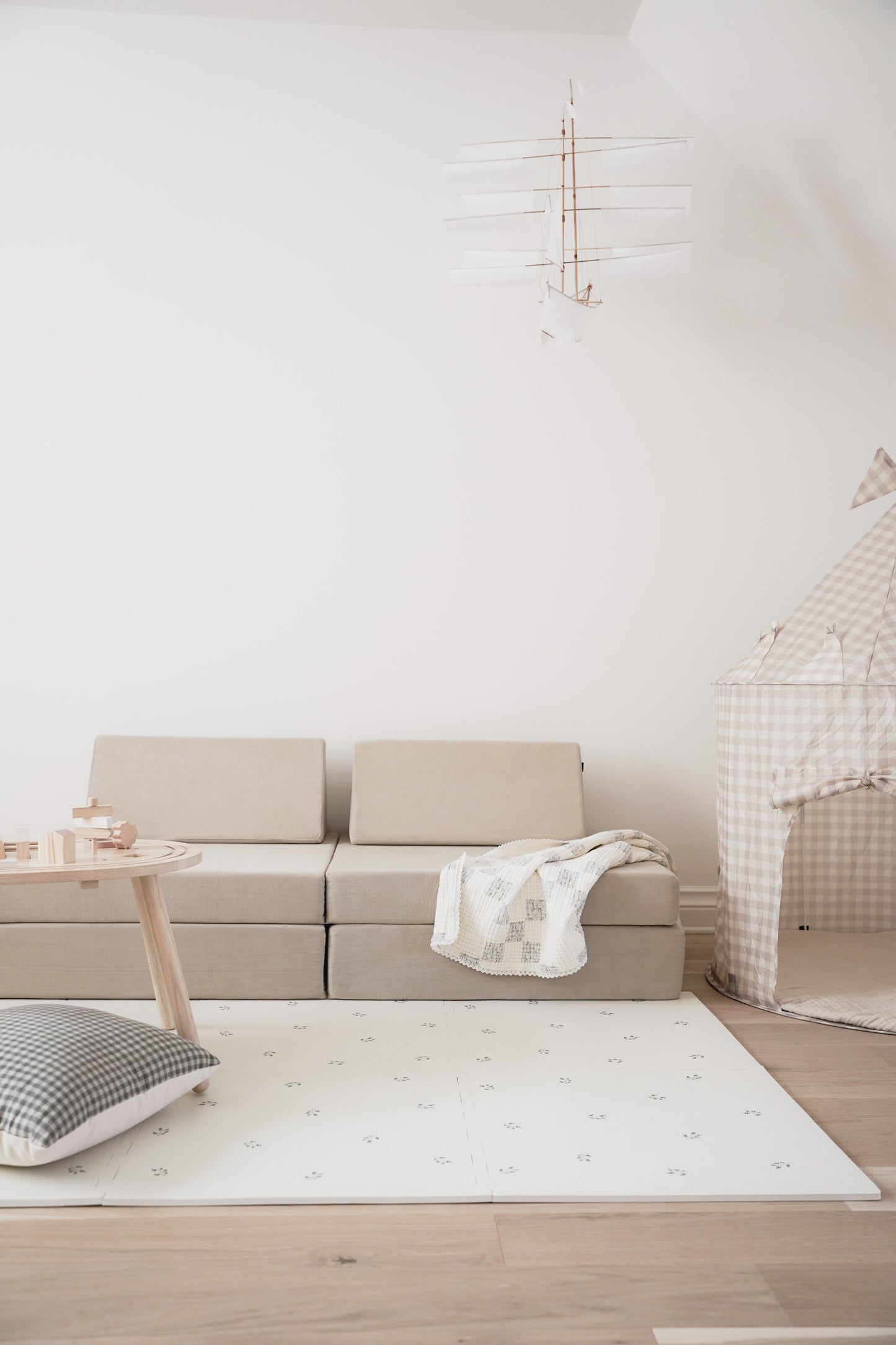 Kiddie Couch - Misc image 27