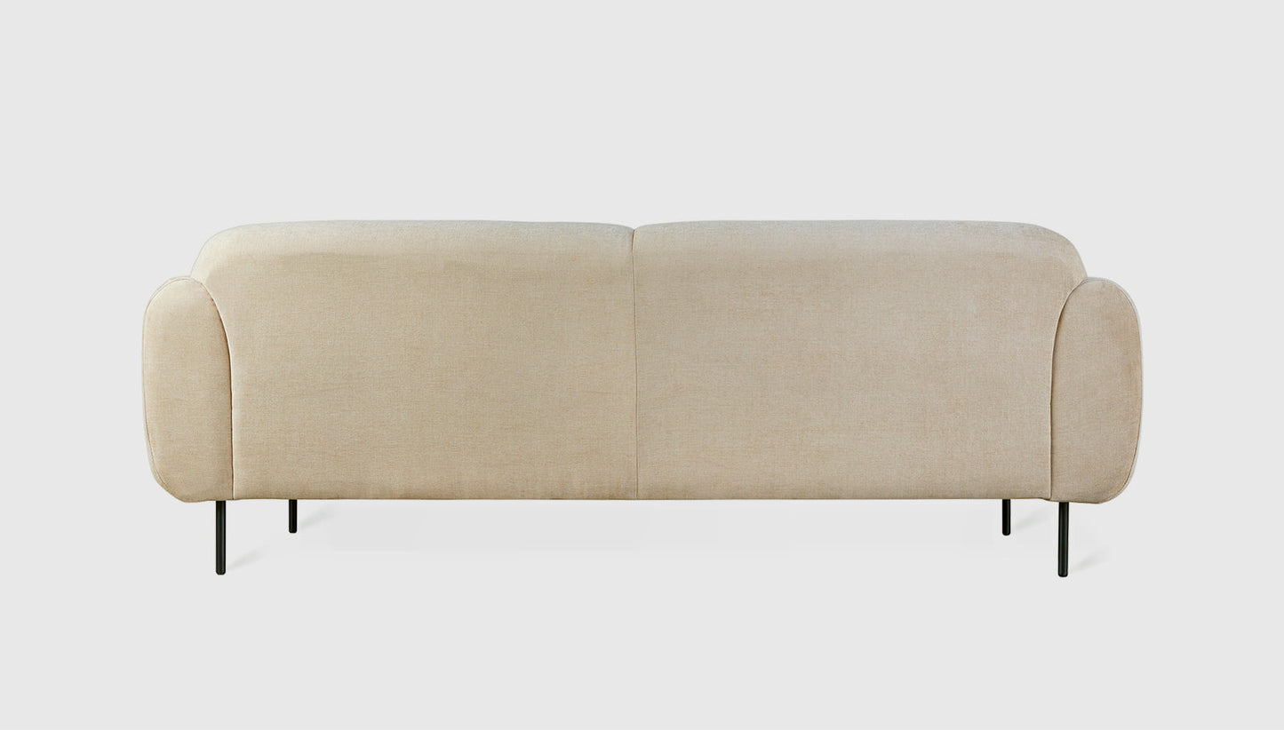 Nord Sofa - Apparel image 9