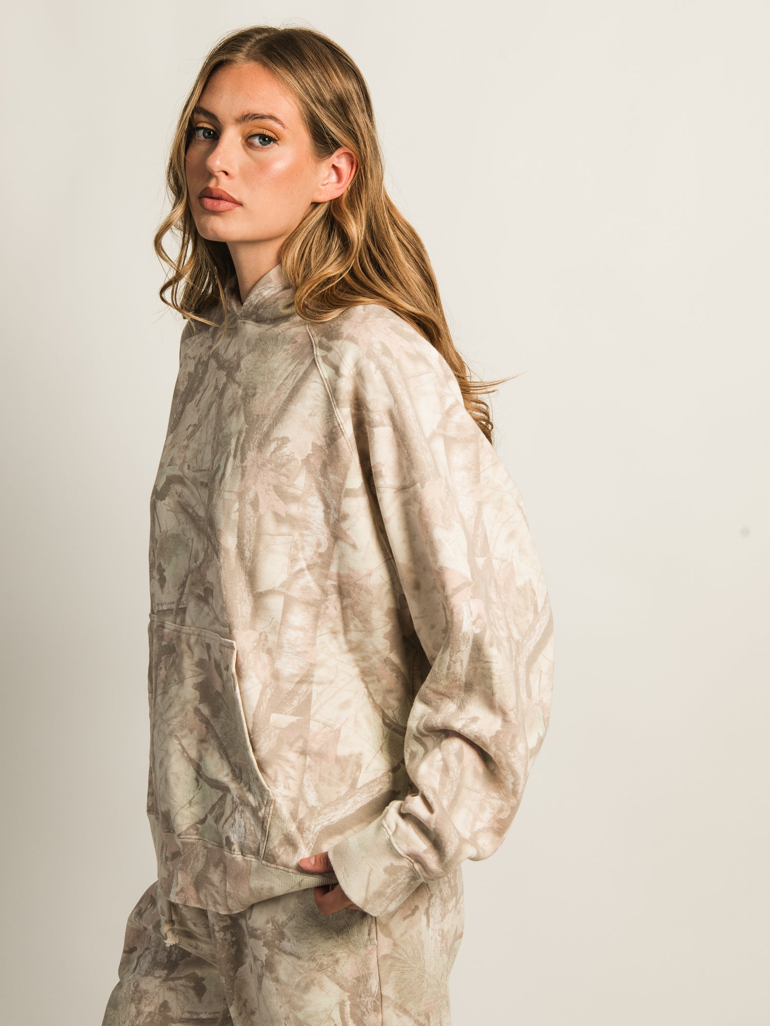 HARLOW CLOUD HOODIE - CAMO - Misc image 5