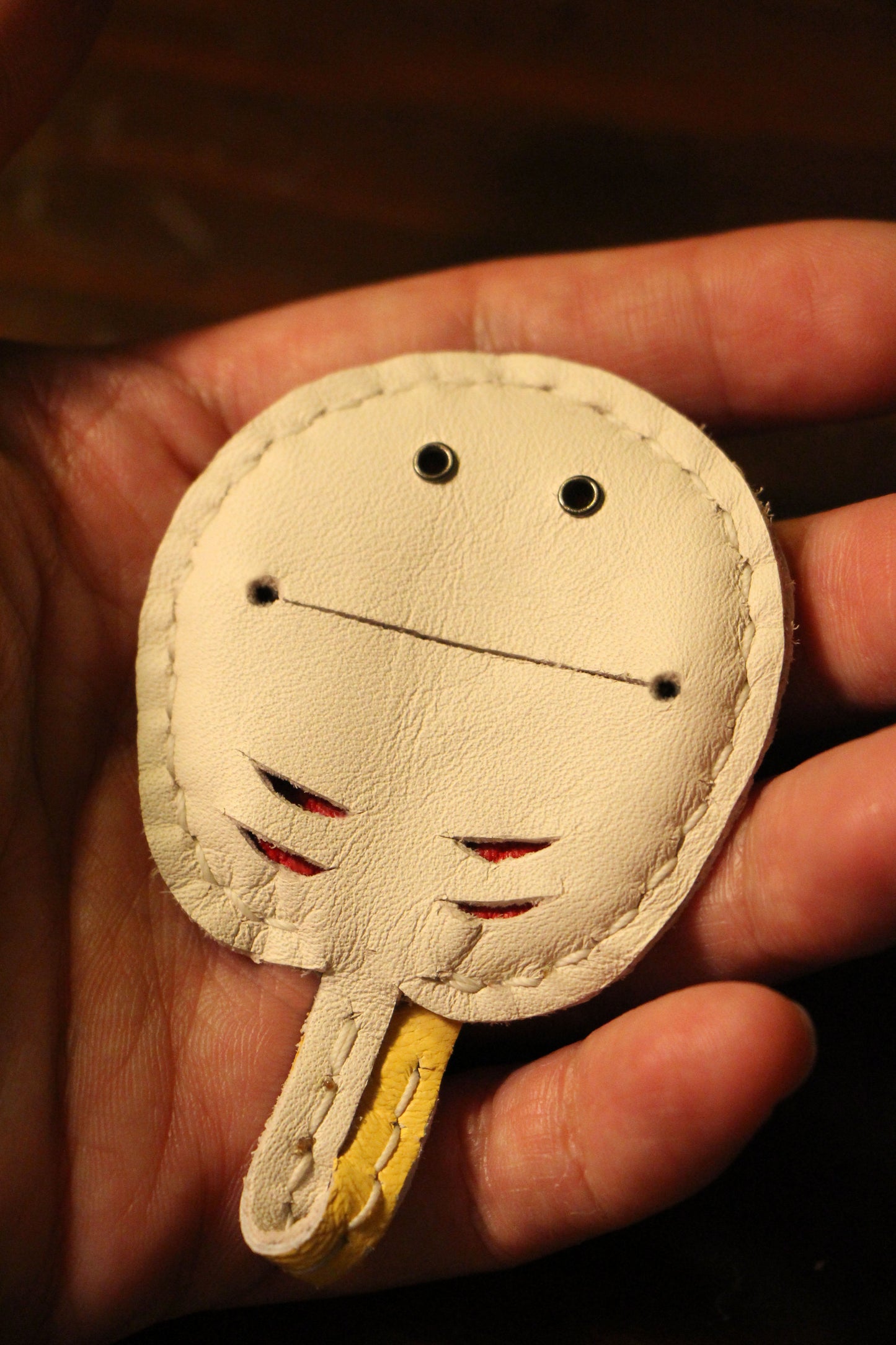 Handmade "Sea Pancake" Stingray Airtag Holder /Magnetic Keychain | Made-to-order 4 to 6 weeks lead time to ship from Canada - Accessories image 3