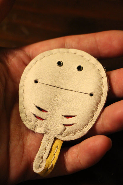Handmade "Sea Pancake" Stingray Airtag Holder /Magnetic Keychain | Made-to-order 4 to 6 weeks lead time to ship from Canada - Accessories image 3