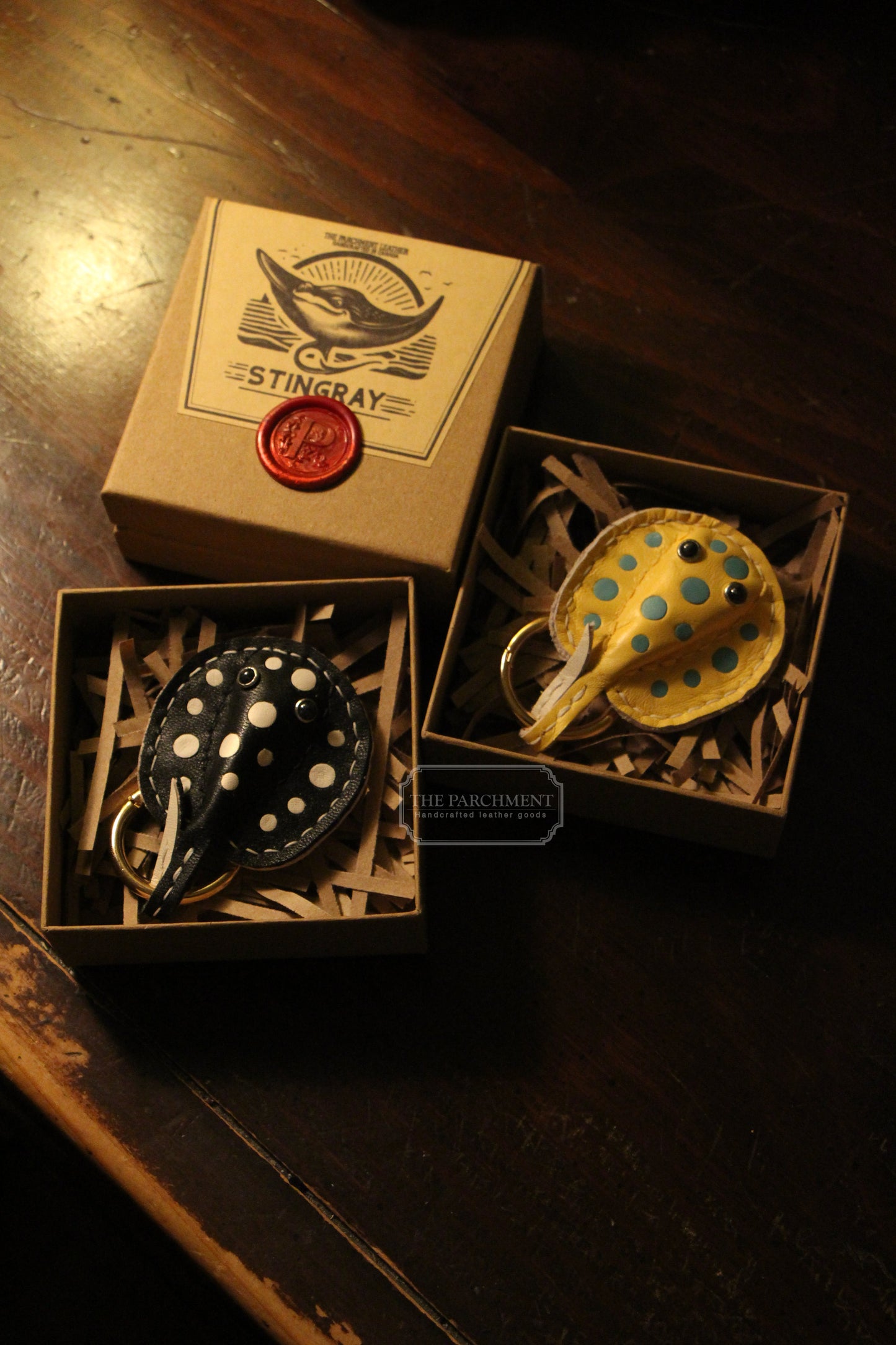 Handmade "Sea Pancake" Stingray Airtag Holder /Magnetic Keychain | Made-to-order 4 to 6 weeks lead time to ship from Canada - Accessories image 8