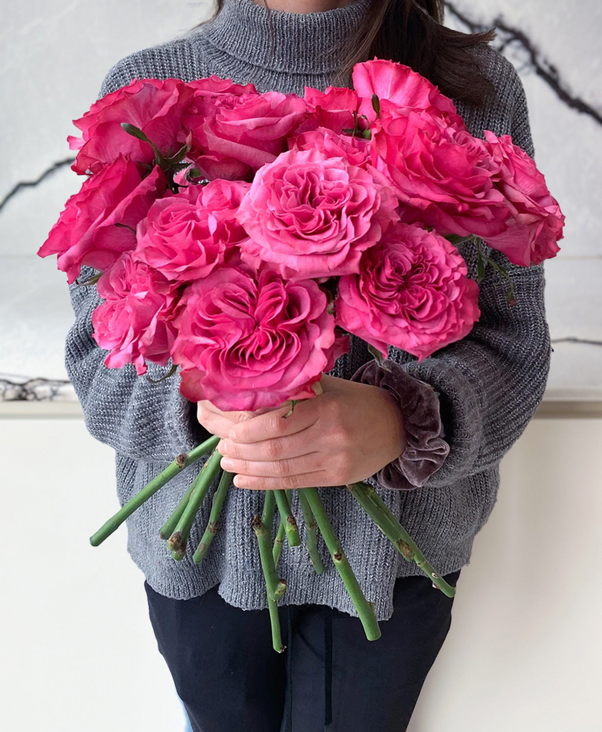 Country Blues Roses (15 stems) - Misc image 3