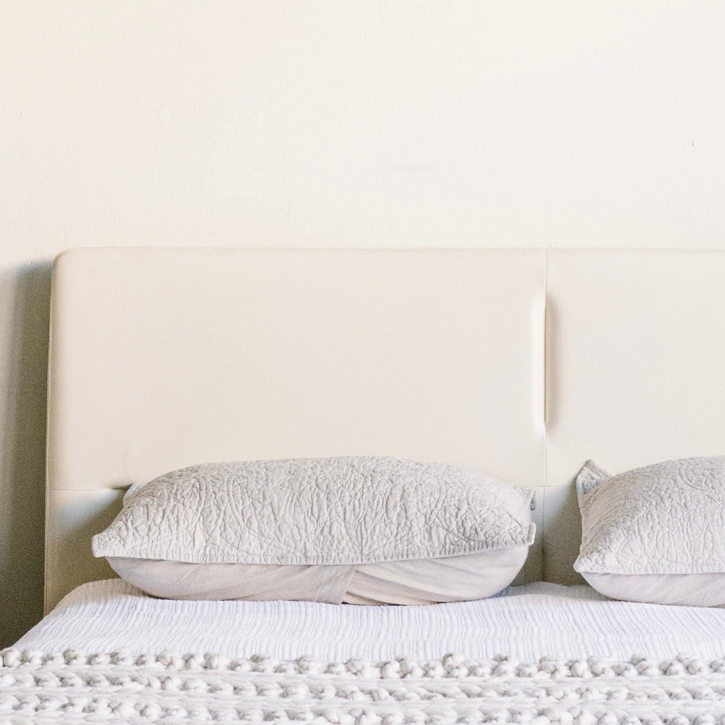 Mattia - Leather White Oak Bed - Furniture image 8