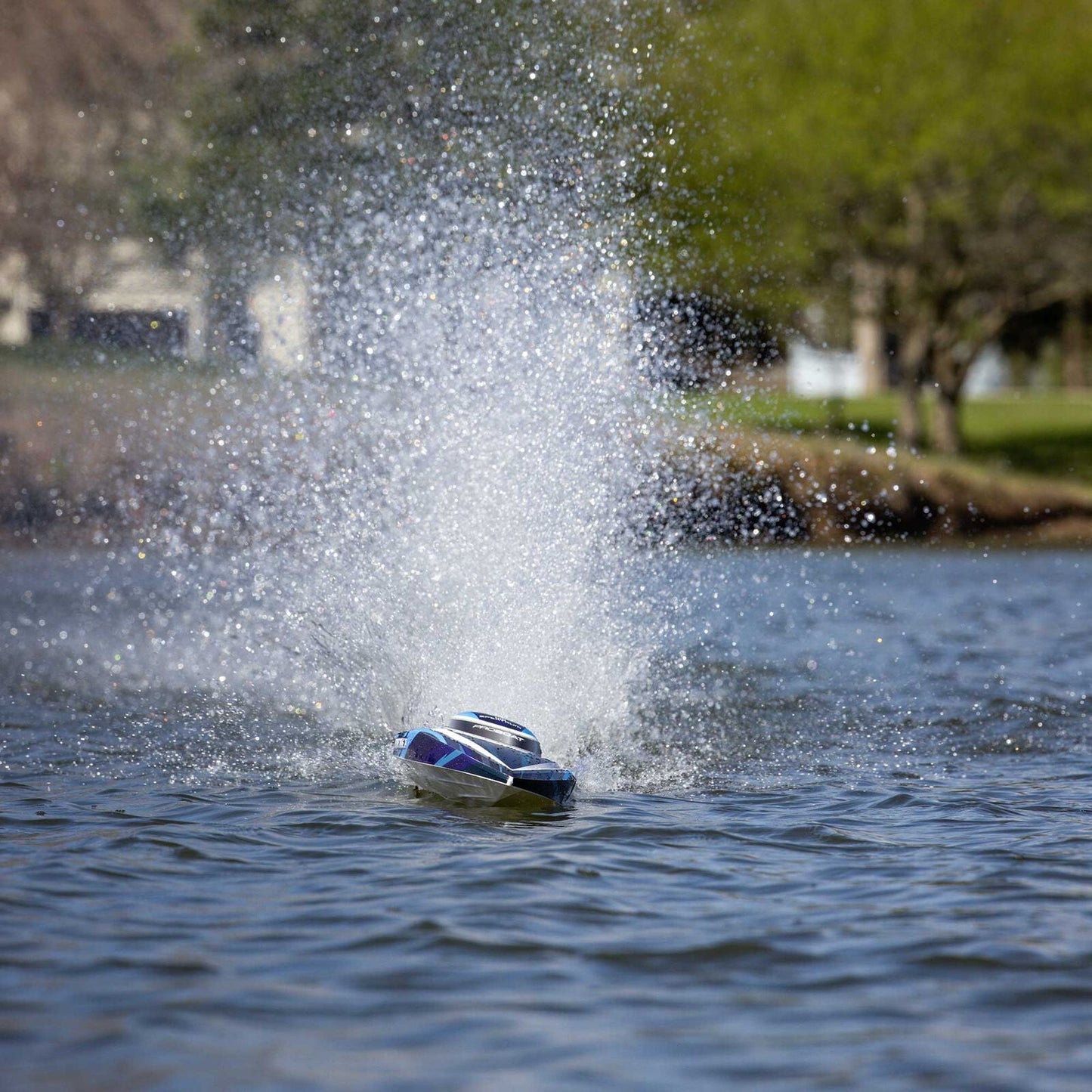 PRB-1992T2 Sonicwake 24" Self-Righting Brushless Deep-V RTR, Blue - Gadgets image 8