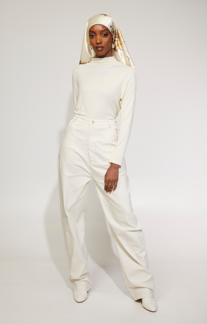 Ultra High-Waisted Baggy Jeans - Accessories image 2