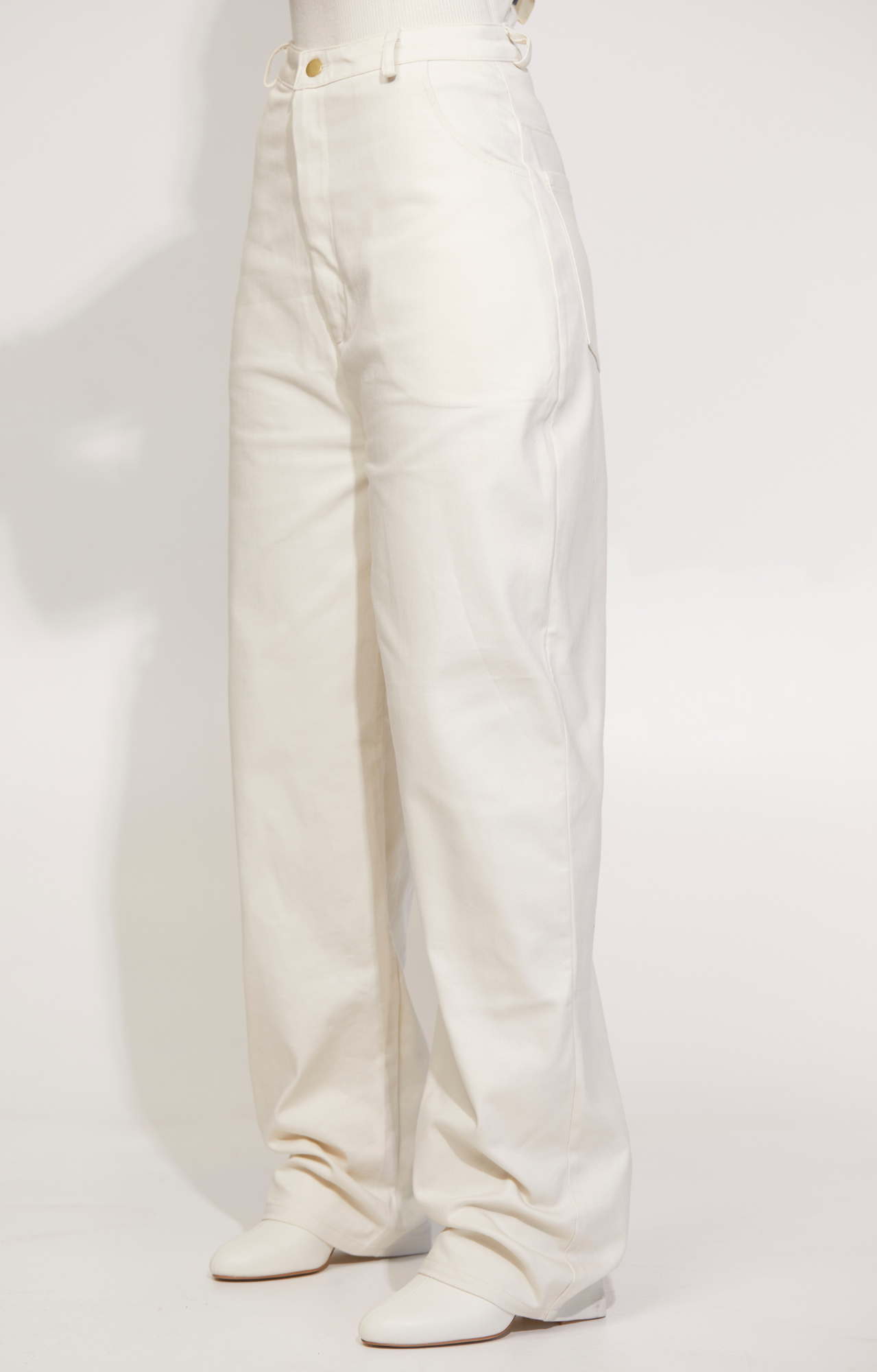 Ultra High-Waisted Baggy Jeans - Accessories image 3