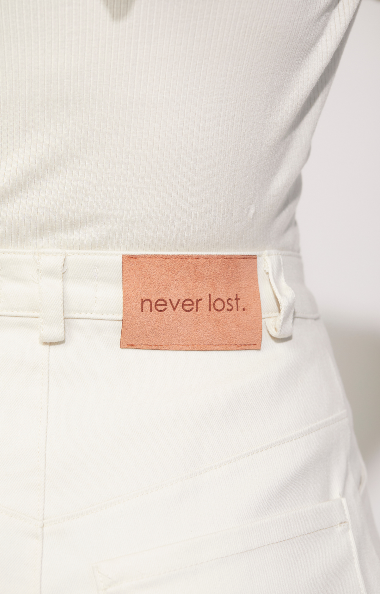 Ultra High-Waisted Baggy Jeans - Accessories image 4