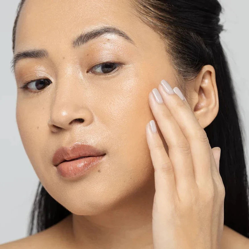 Radiance Serum - Beauty image 3