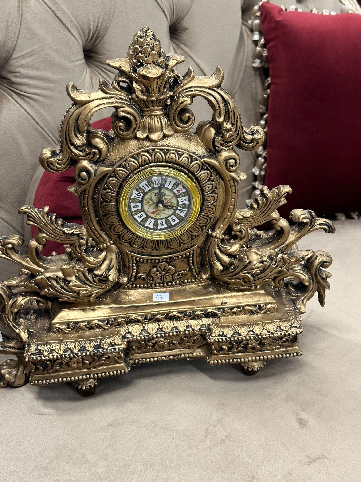 Antique style table clock - Furniture image 3