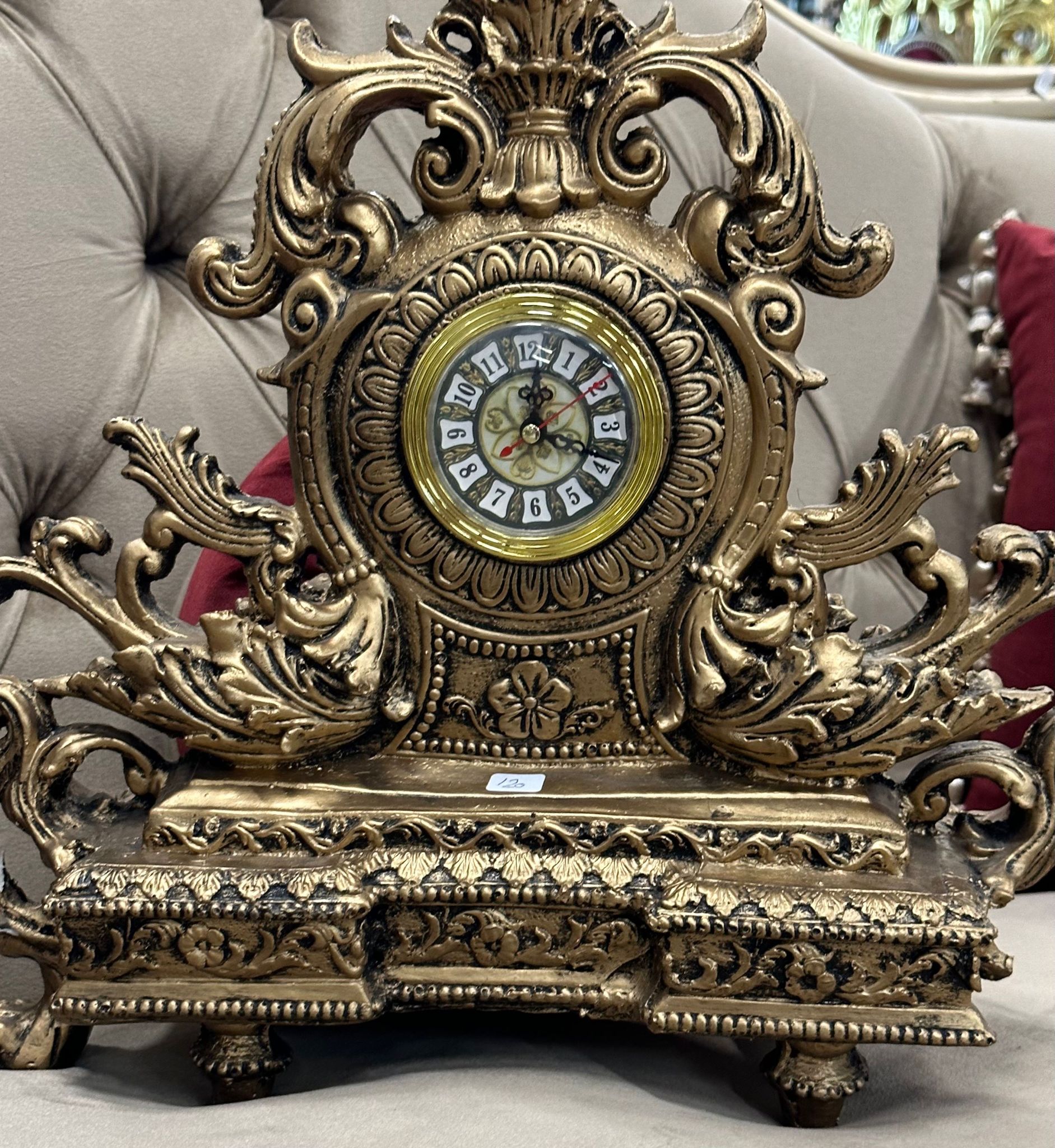 Antique style table clock - Furniture image 2