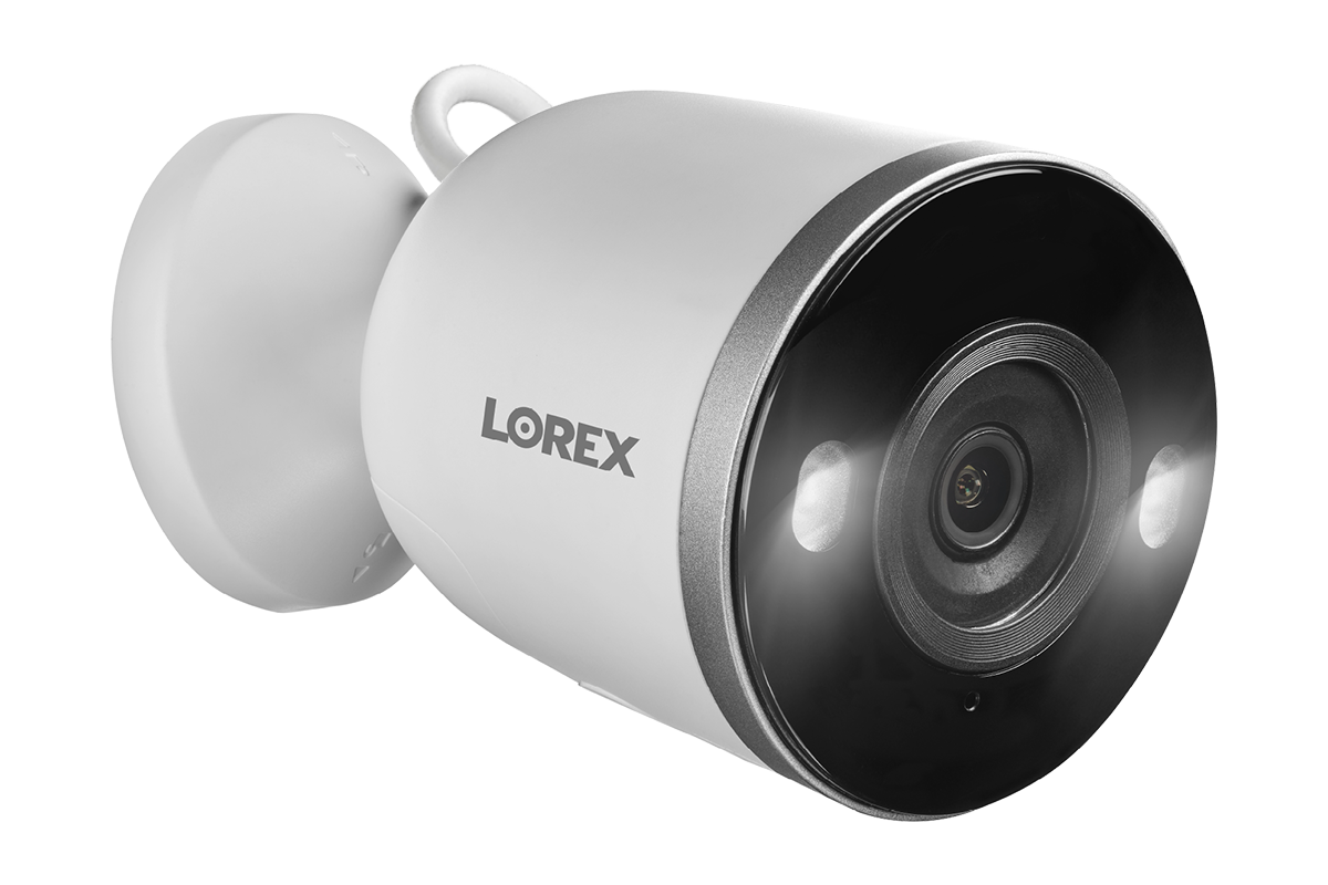 Lorex 2K Spotlight Indoor/Outdoor Wi-Fi Security Camera (32GB, Cloud-Enabled) - Open Box - Misc image 1