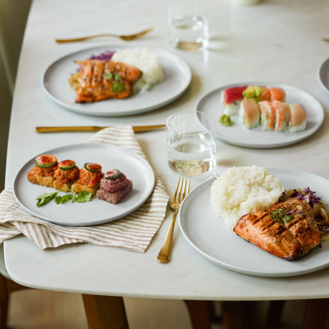 Dinnerware Set - Misc image 28