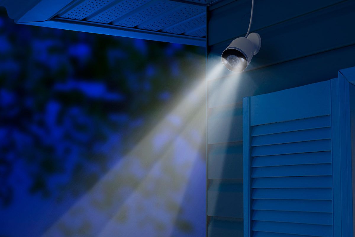 Lorex 2K Spotlight Indoor/Outdoor Wi-Fi Security Camera (32GB, Cloud-Enabled) - Open Box - Misc image 5