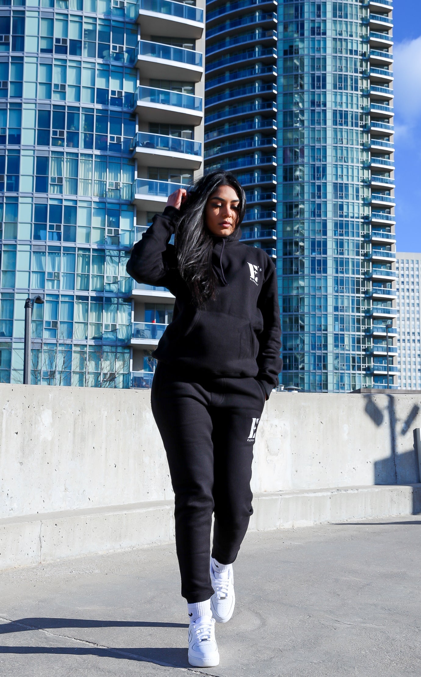 E's Element Essential Sweatsuit Set In Smoky Black - Apparel image 7