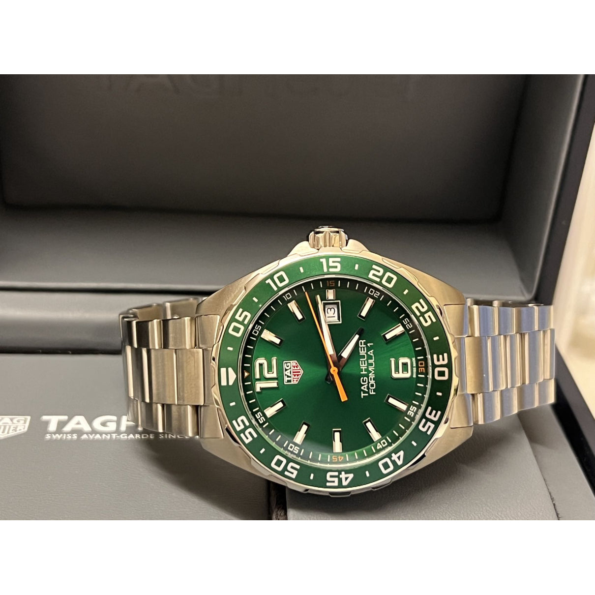Tag Heuer Formula 1 Limited Edition Green Dial Silver Steel Strap Watch for Men - WAZ1017.BA0842 - Apparel image 18